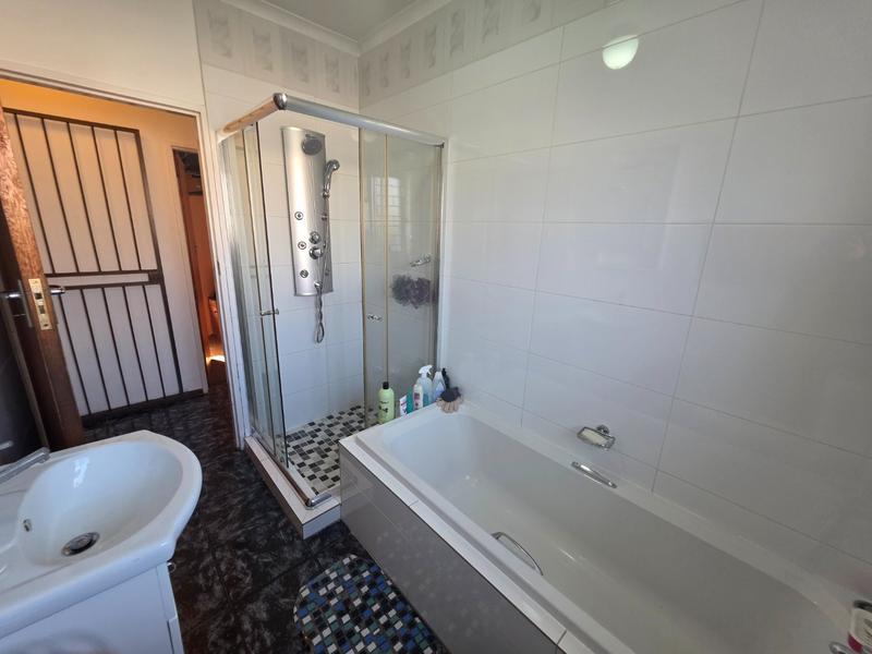 3 Bedroom Property for Sale in Richmond Estate Western Cape